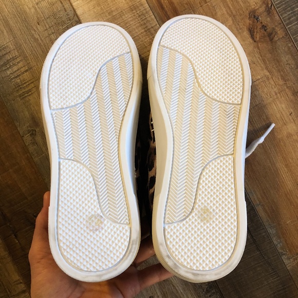 Steve Madden NWT Leopard Print Canvas Sneakers - Picture 14 of 15